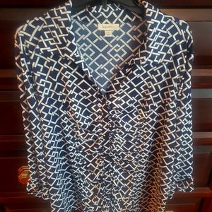 3X DressBarn Geometric Ruched Front Shirt